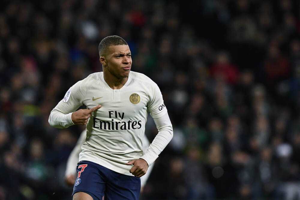 阿斯报：莱万经纪人将与沙特联赛负责人会面，后者报价很有吸引力